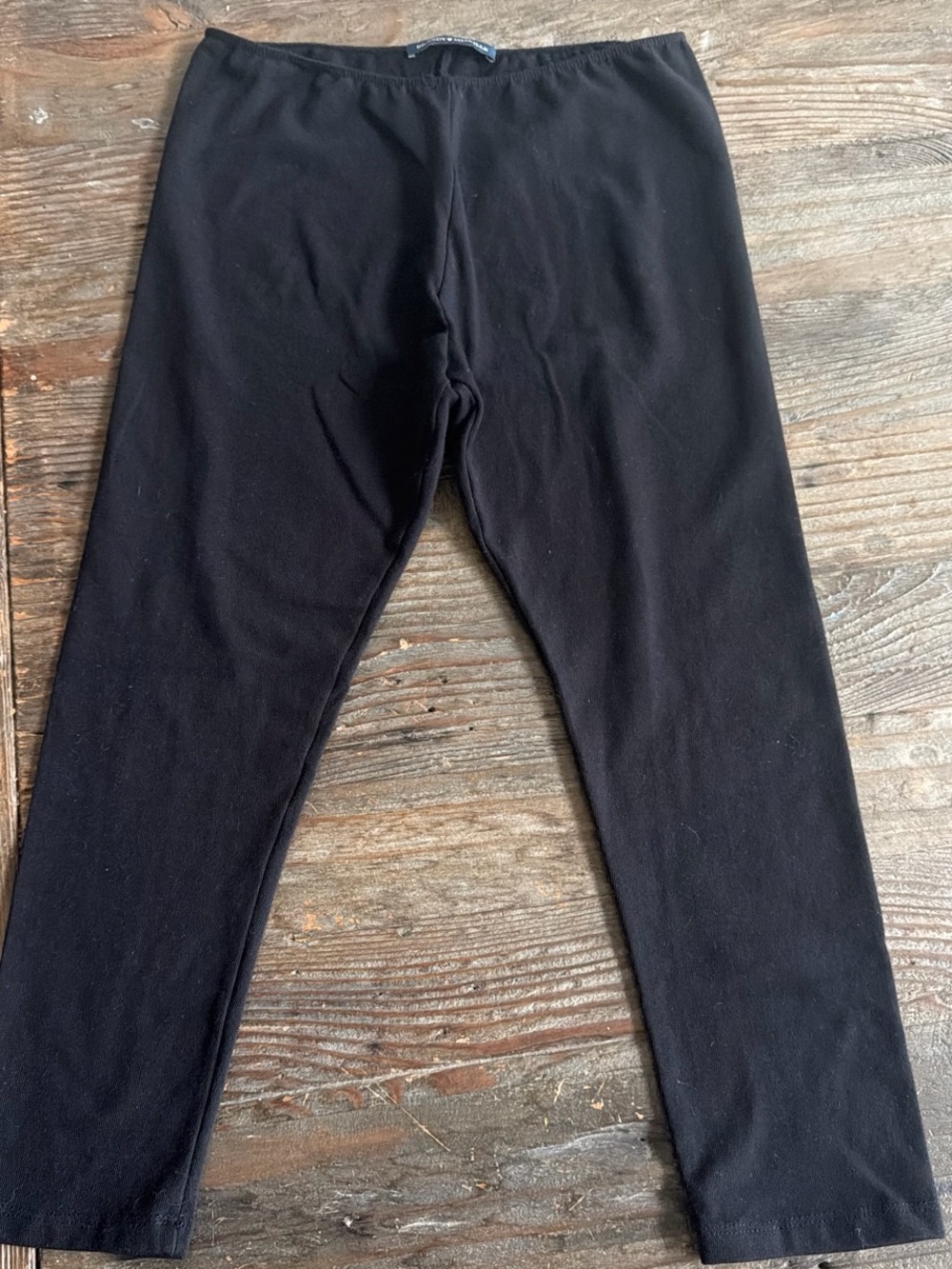Brandy Melville Black Capri Leggings